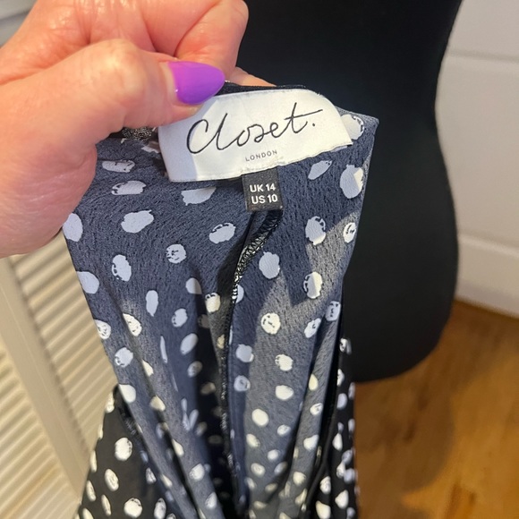 ASOS Closet London A-Line mini dress with polka dots- size 10 - Picture 5 of 6